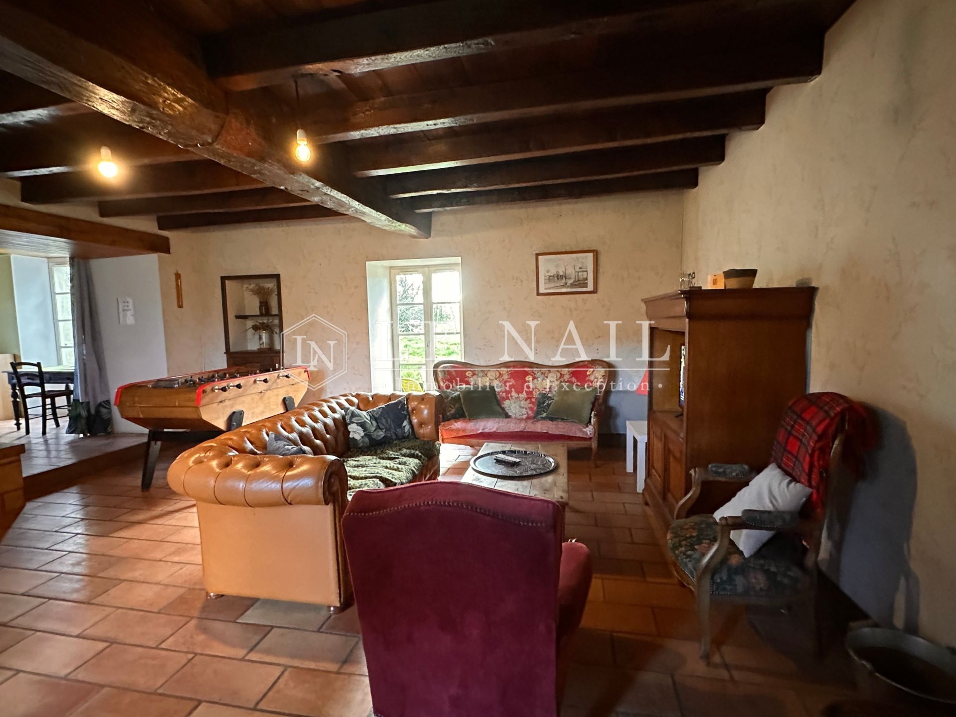 property 6 rooms for sale on BAZOGES EN PAREDS (85390)