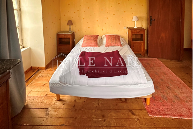 property 6 rooms for sale on BAZOGES EN PAREDS (85390)