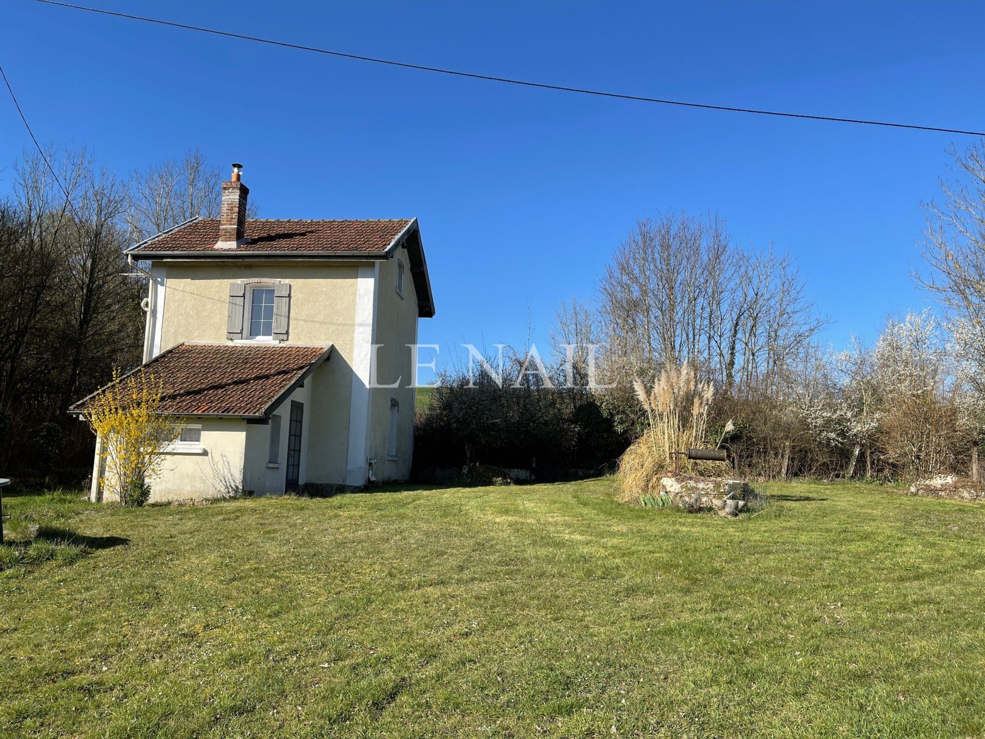 propriété 30 pièces en vente à COULOMMIERS (77120)