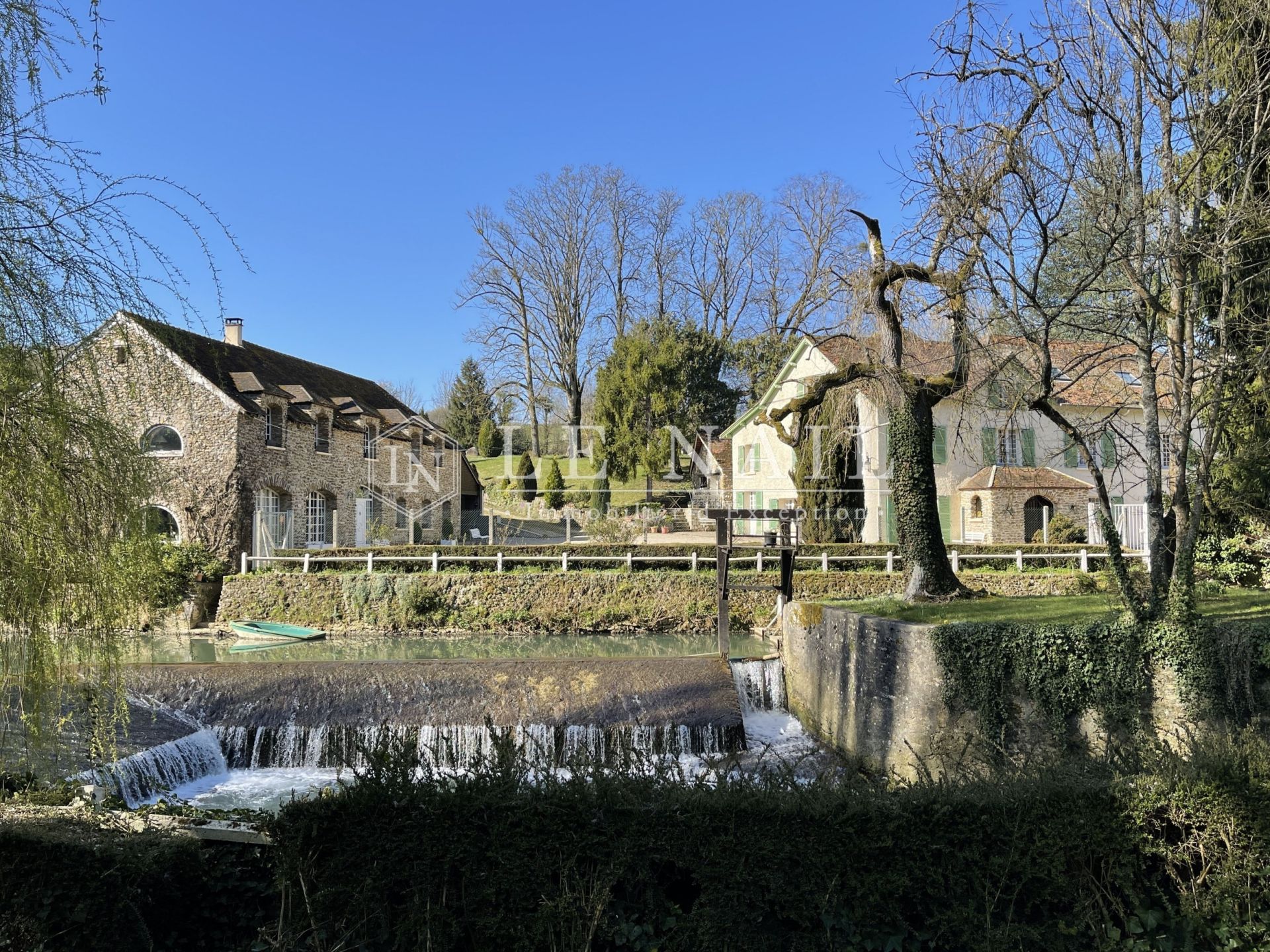propriété 30 pièces en vente à COULOMMIERS (77120)