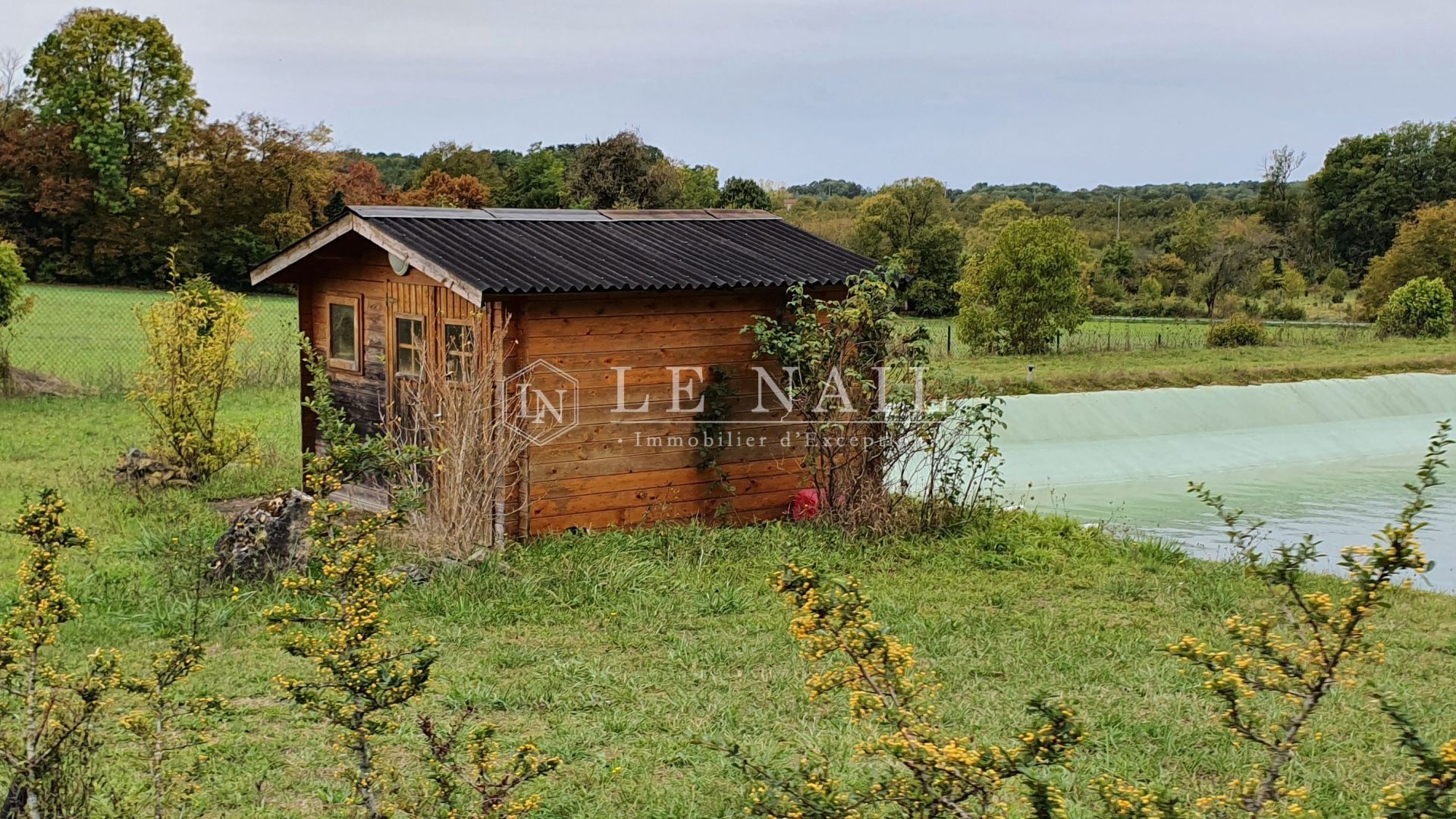 château 15 pièces en vente à PERIGUEUX (24000)
