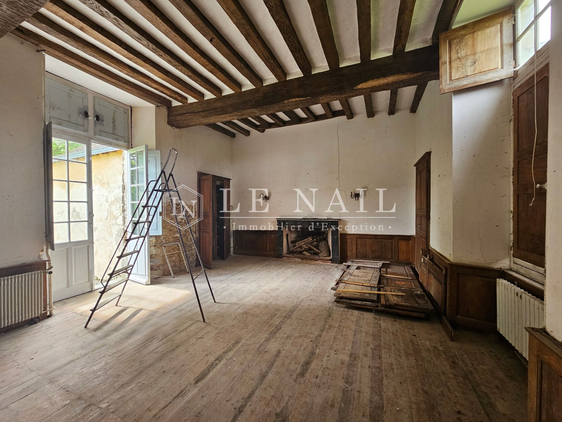 château 12 pièces en vente à CHATEAU GONTIER (53200)