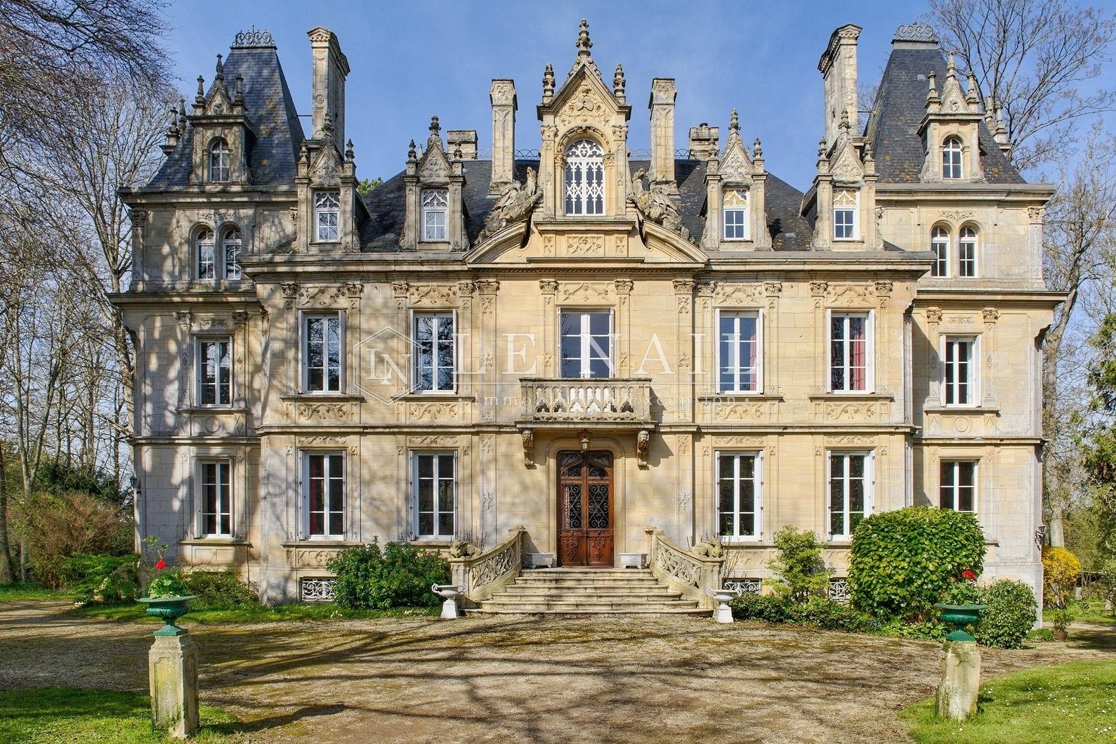 castle 14 rooms for sale on BAYEUX (14400)