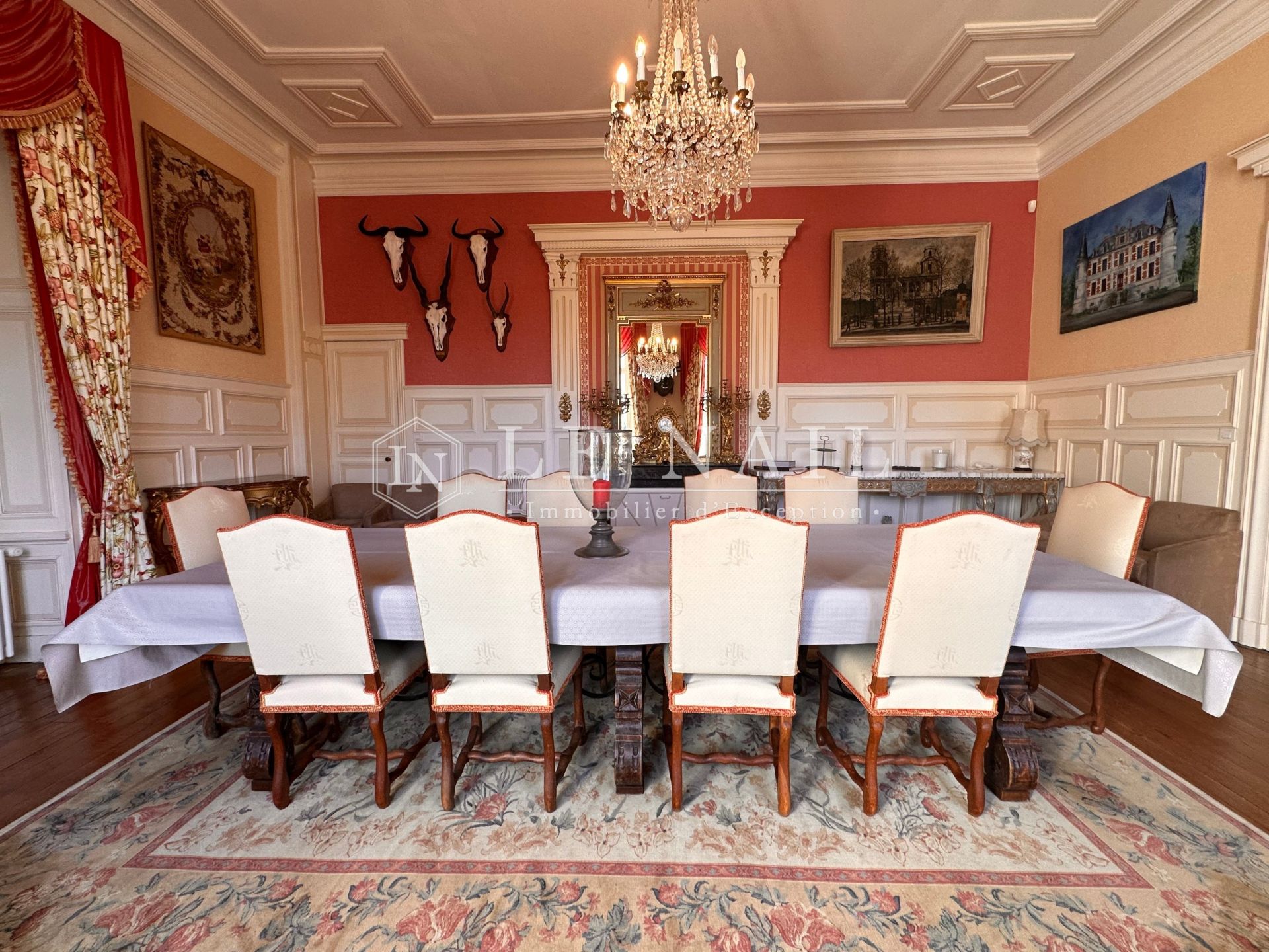 château 13 pièces en vente à BOURNEZEAU (85480)