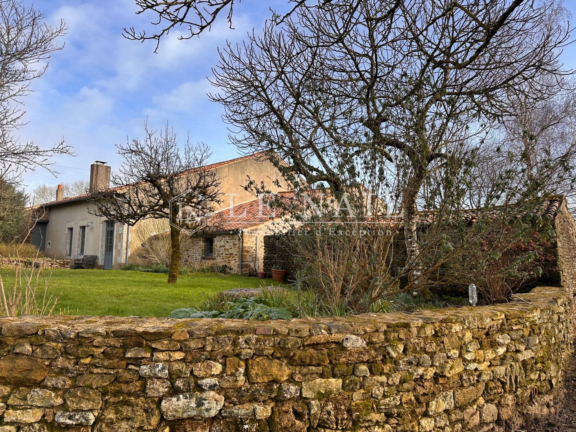 propriété 9 pièces en vente à MARSAIS STE RADEGONDE (85570)