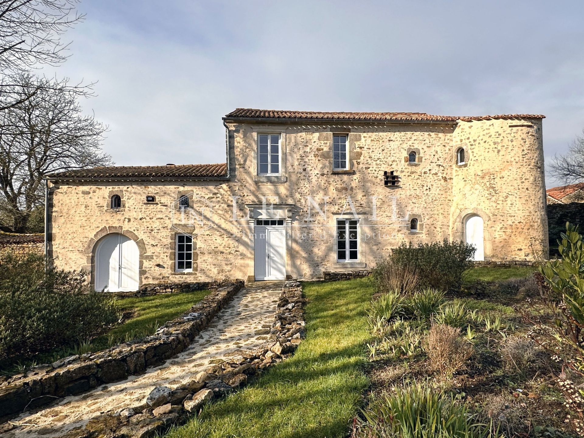 propriété 9 pièces en vente à MARSAIS STE RADEGONDE (85570)