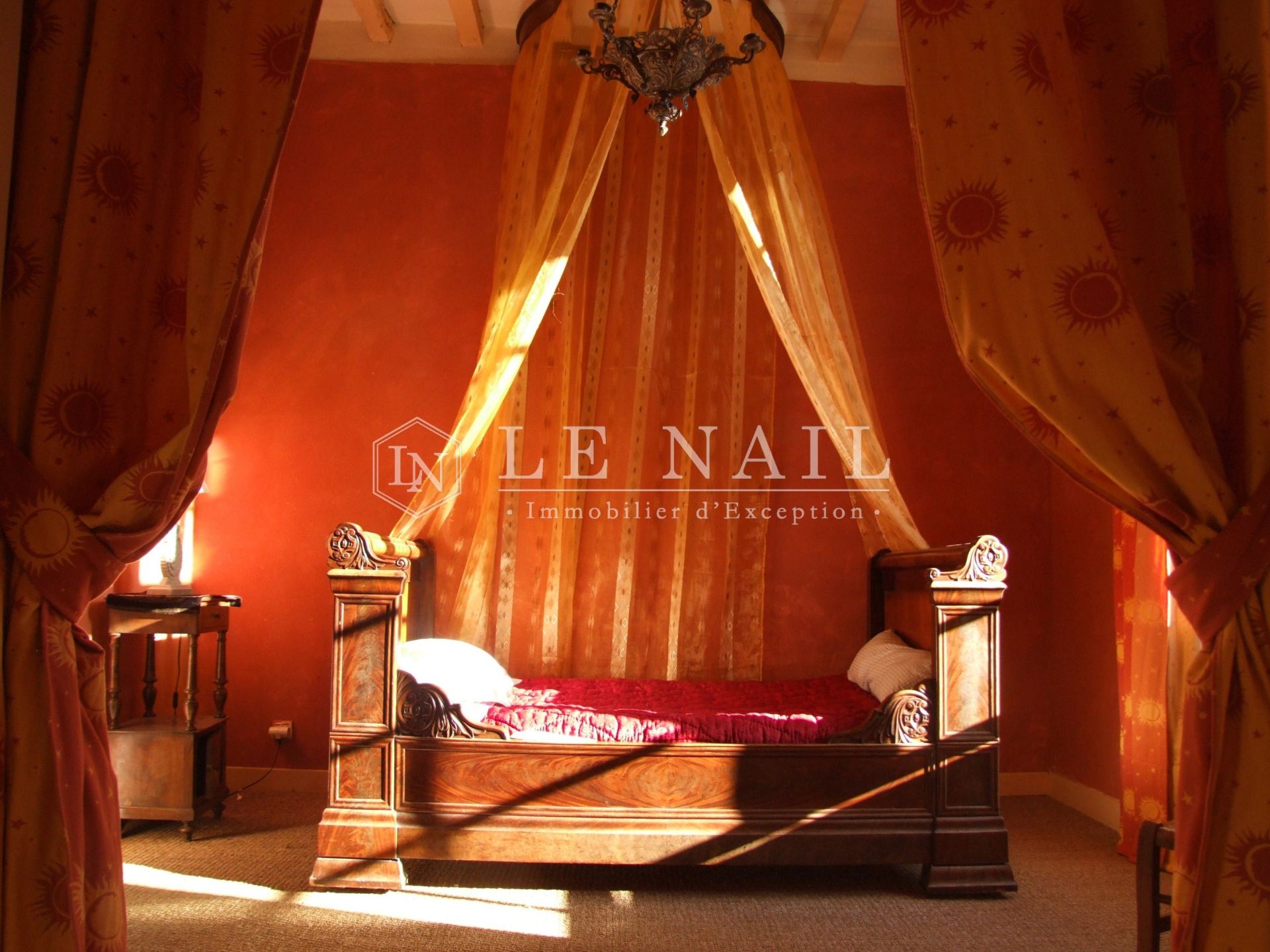 property 21 rooms for sale on BORDEAUX (33000)