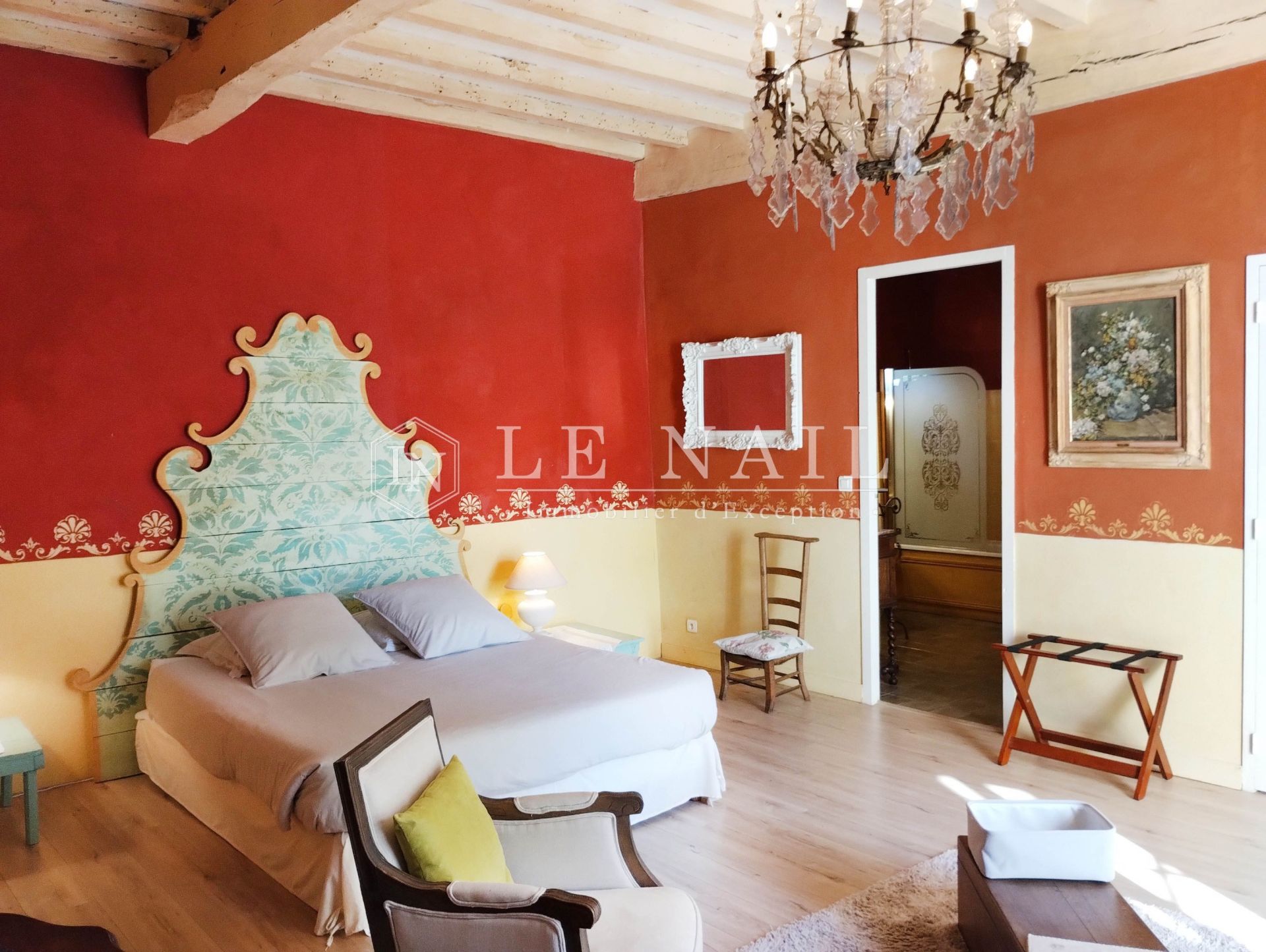 property 21 rooms for sale on BORDEAUX (33000)