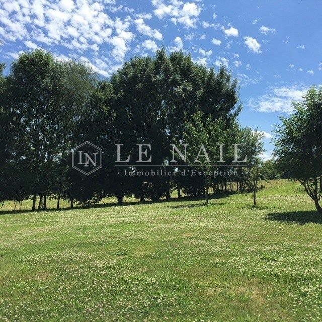 farm complex 11 rooms for sale on MOULINS LA MARCHE (61380)