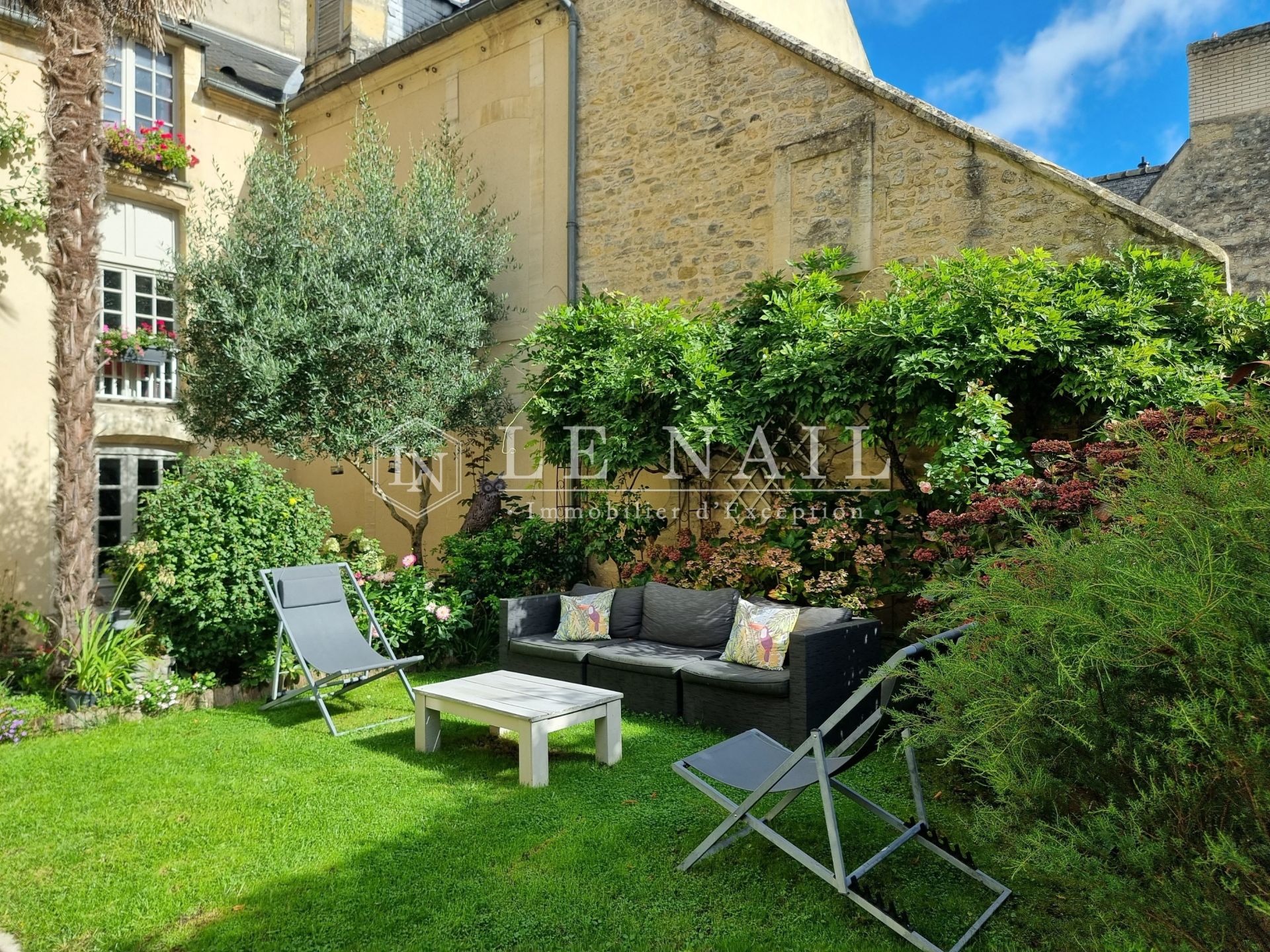manoir 10 pièces en vente à BAYEUX (14400)