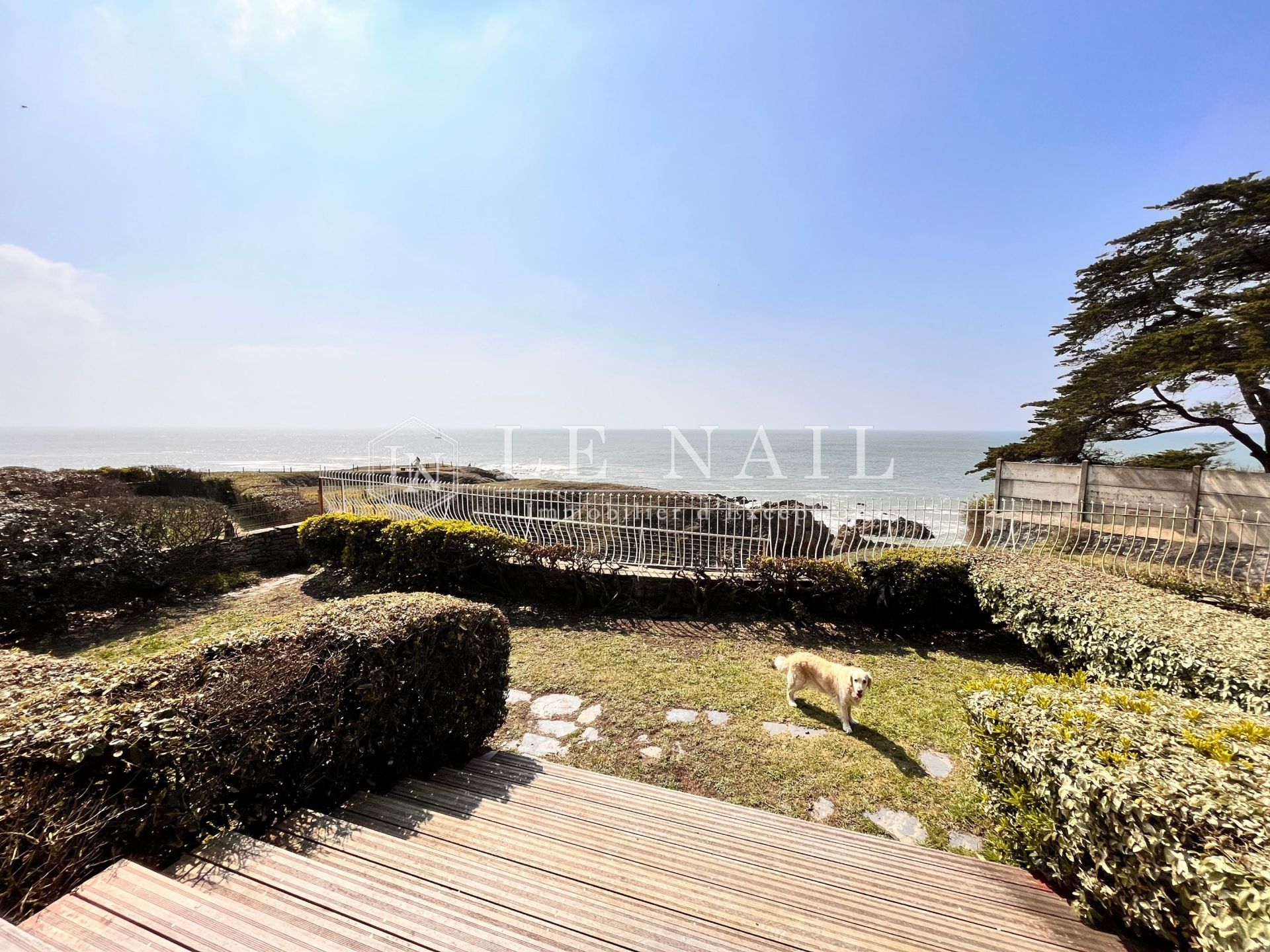 maison 10 pièces en vente à LE POULIGUEN (44510)