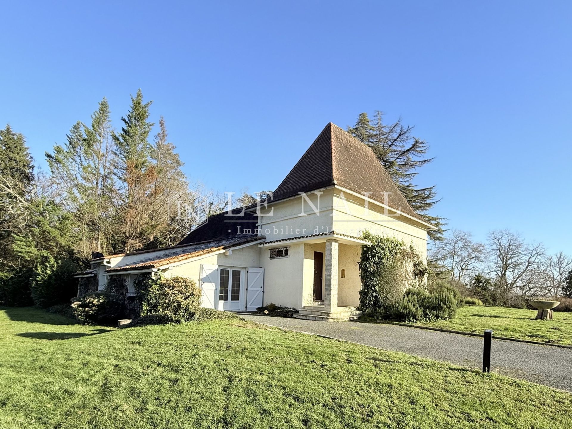 house 5 rooms for sale on BERGERAC (24100)