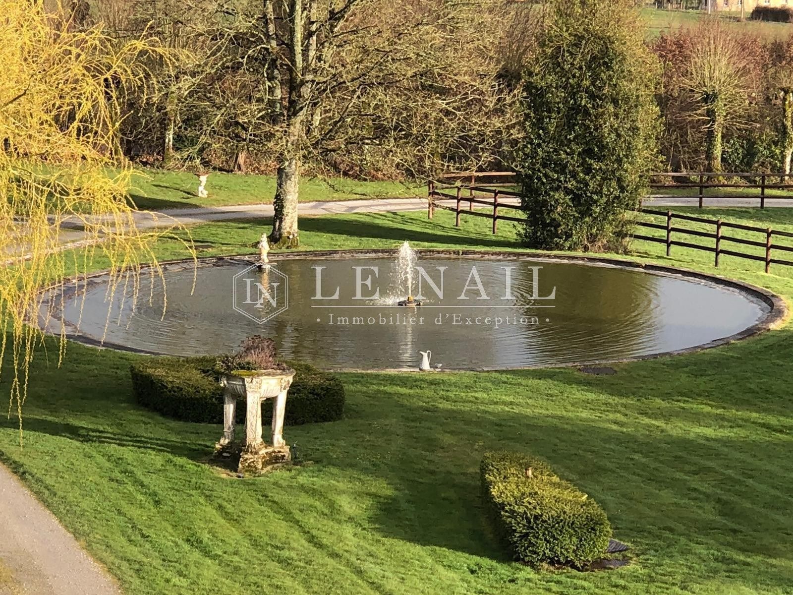 château 17 pièces en vente à MORTAGNE AU PERCHE (61400)