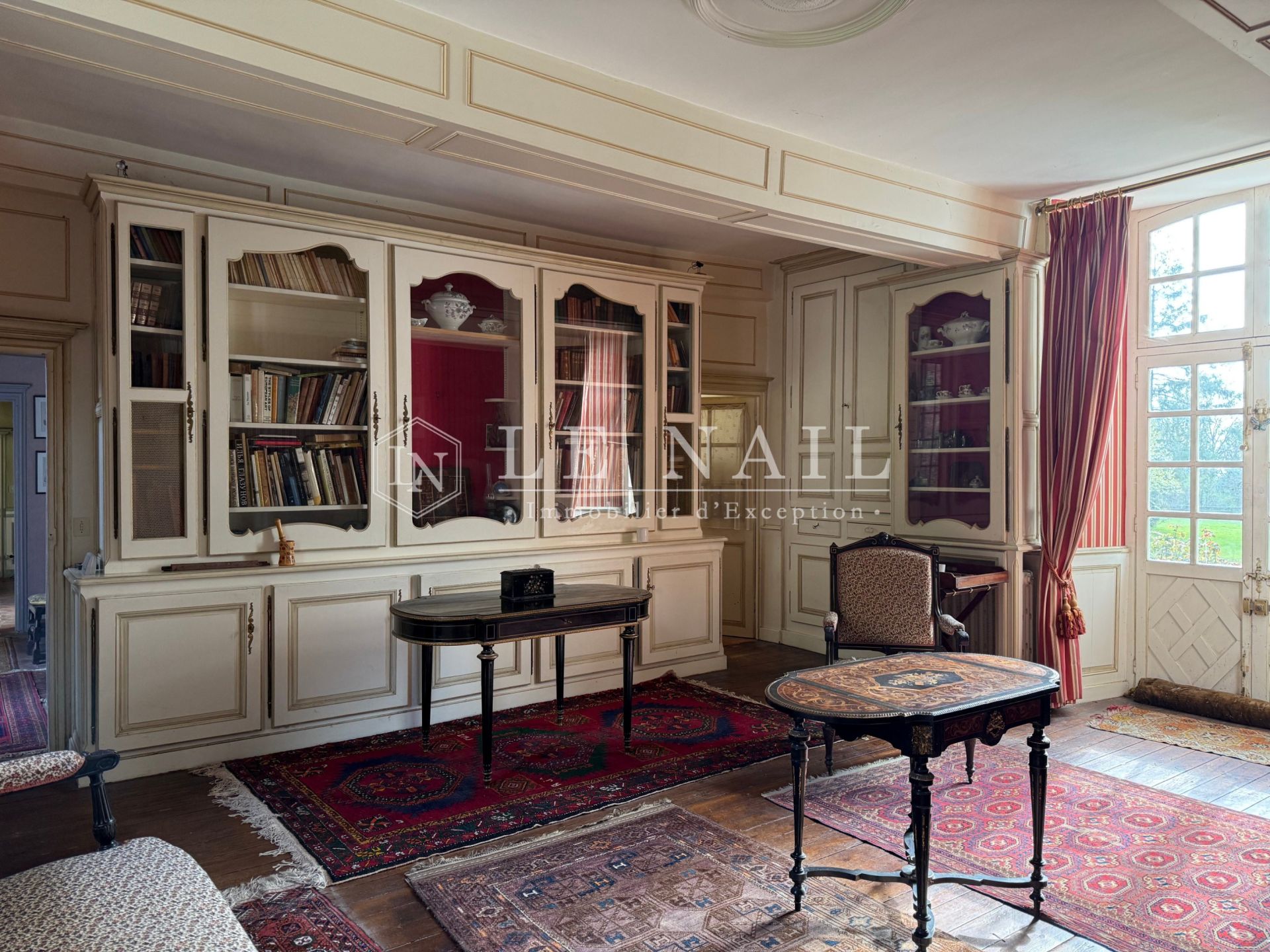 house 9 rooms for sale on MAYENNE (53100)