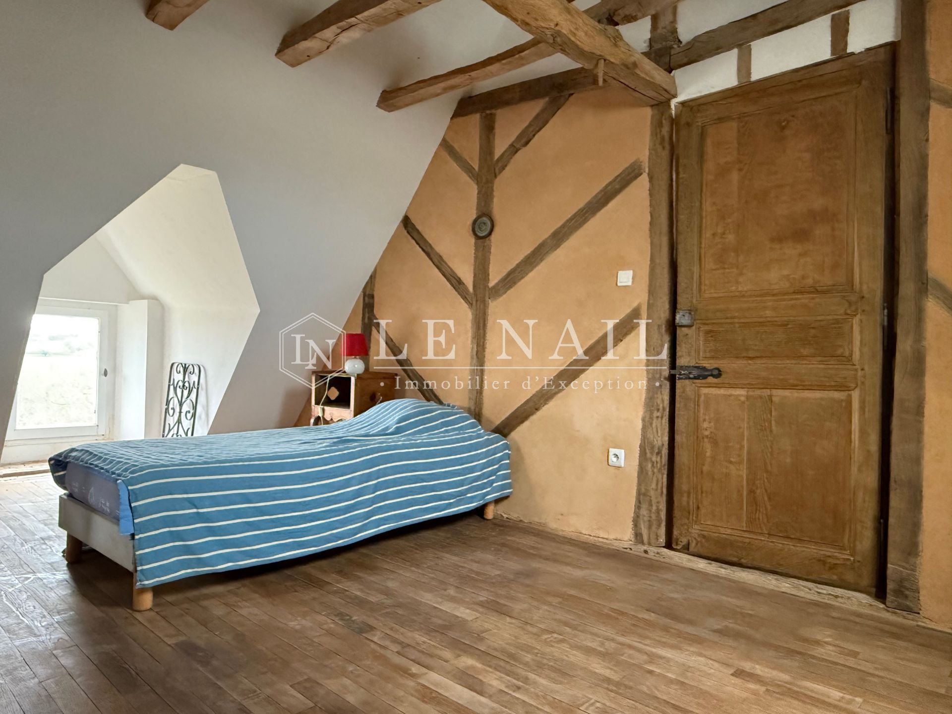 manor house 8 rooms for sale on LAVAL (53000)