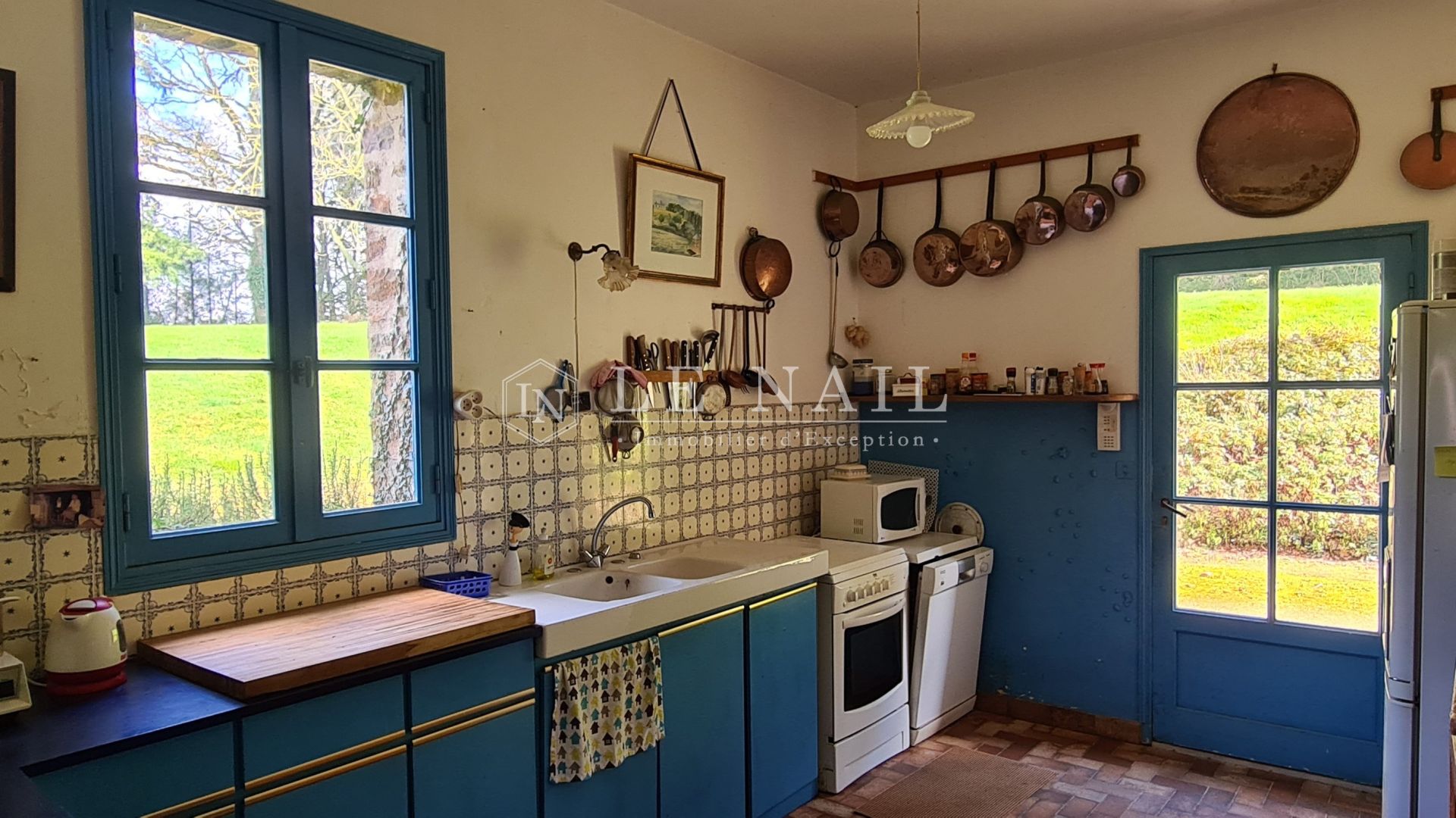 manor house 8 rooms for sale on VITRE (35500)