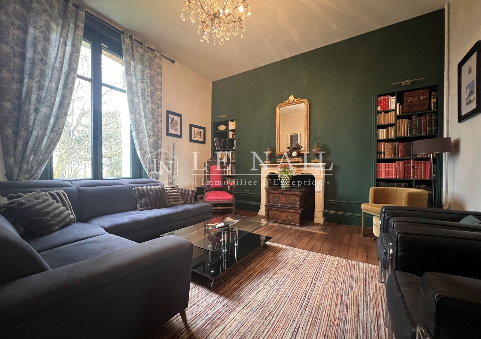 mansion 13 rooms for sale on POITIERS (86000)
