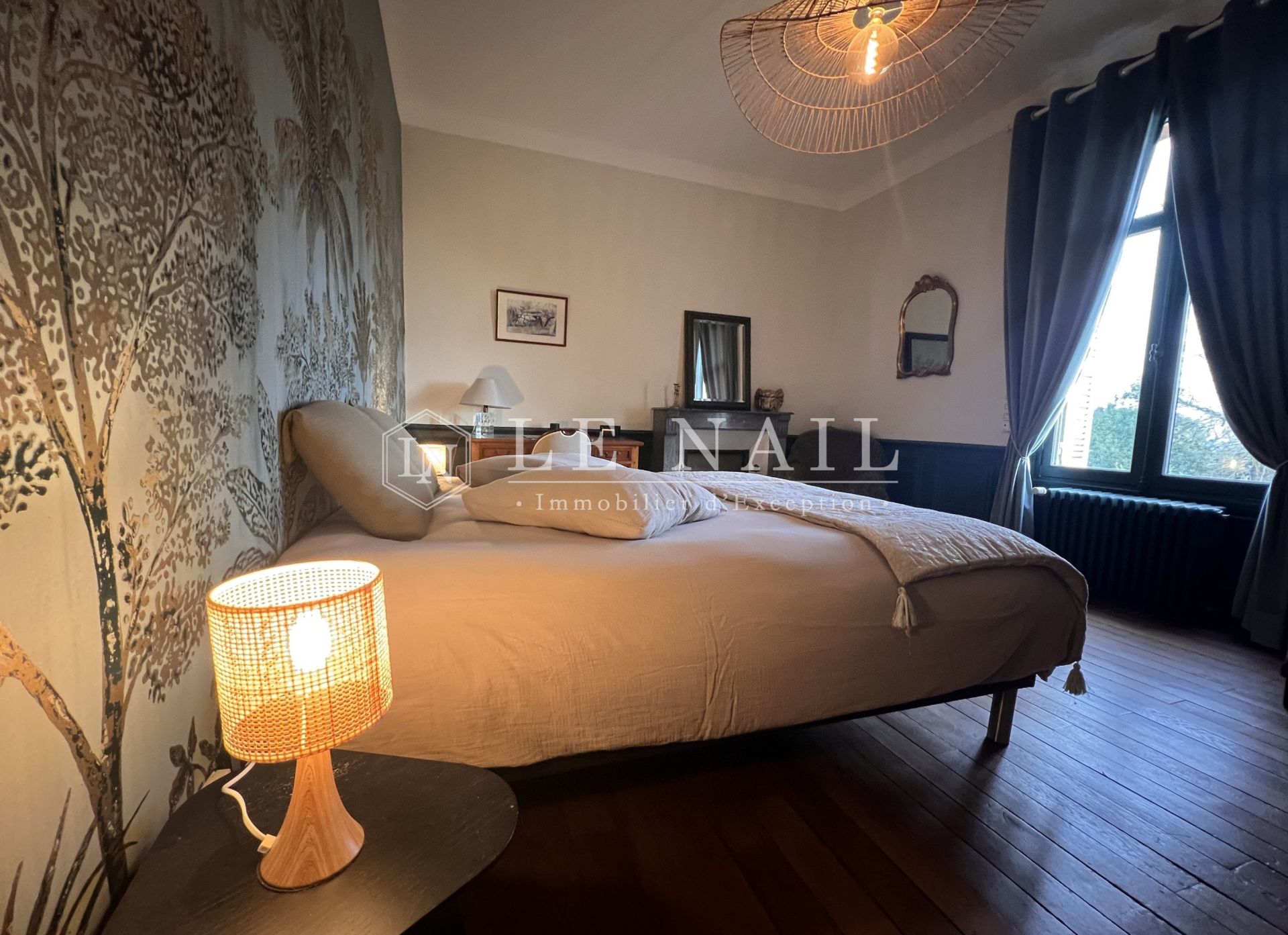 mansion 13 rooms for sale on POITIERS (86000)