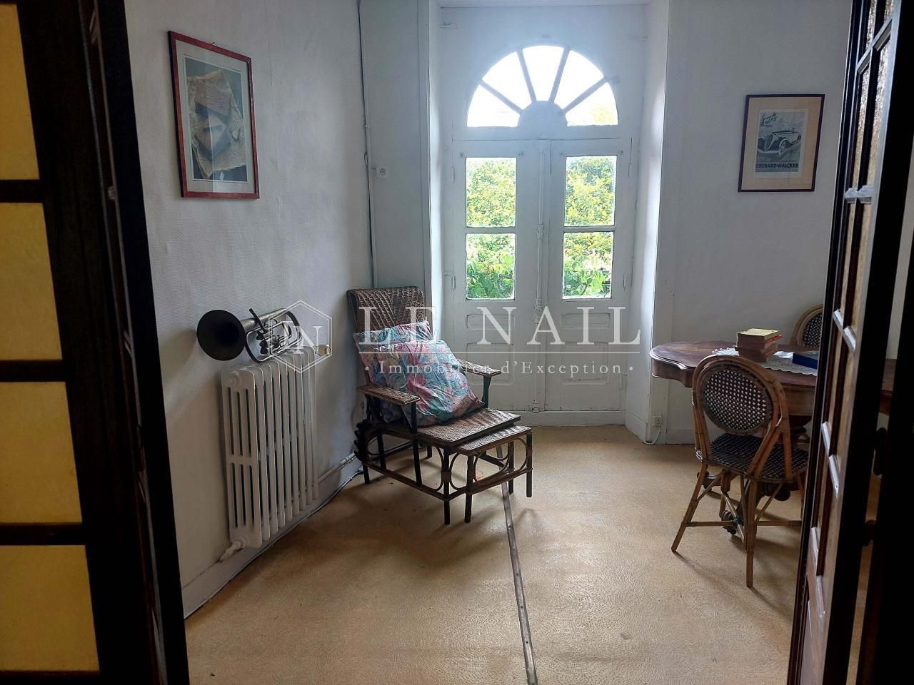 mansion 11 rooms for sale on MAURON (56430)