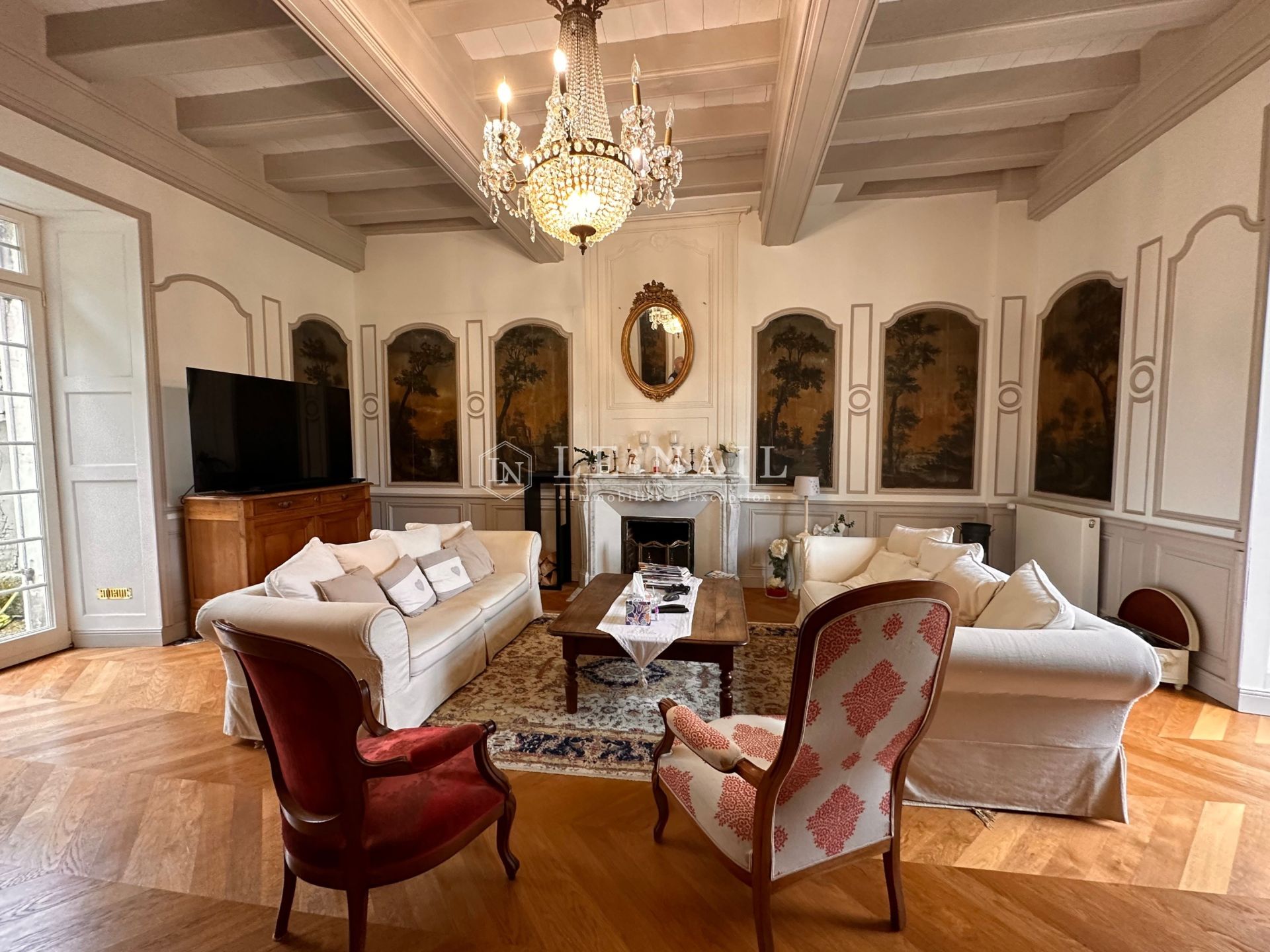 château 10 pièces en vente à GRANDCHAMP DES FONTAINES (44119)