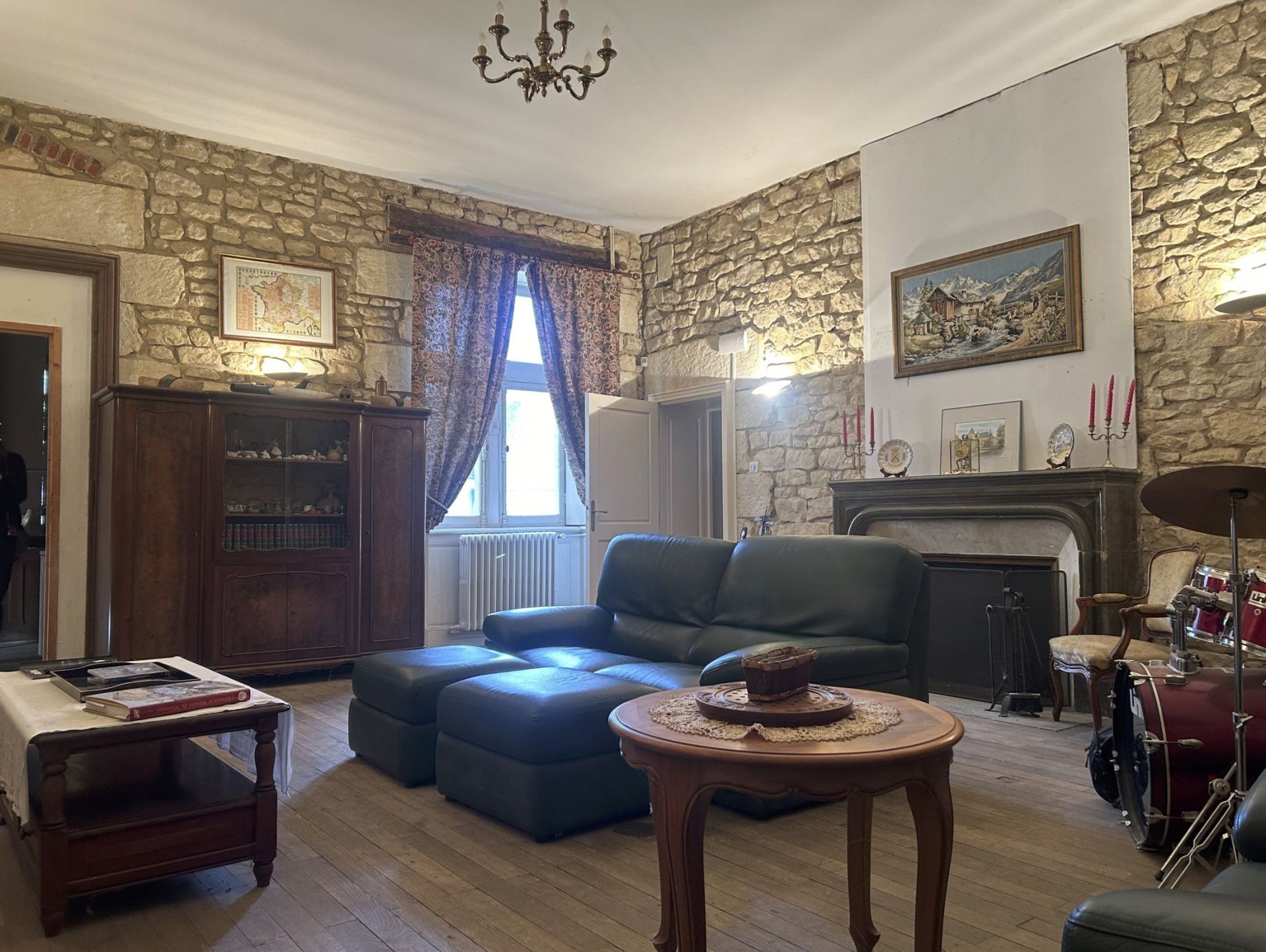 castle 11 rooms for sale on NEVERS (58000)