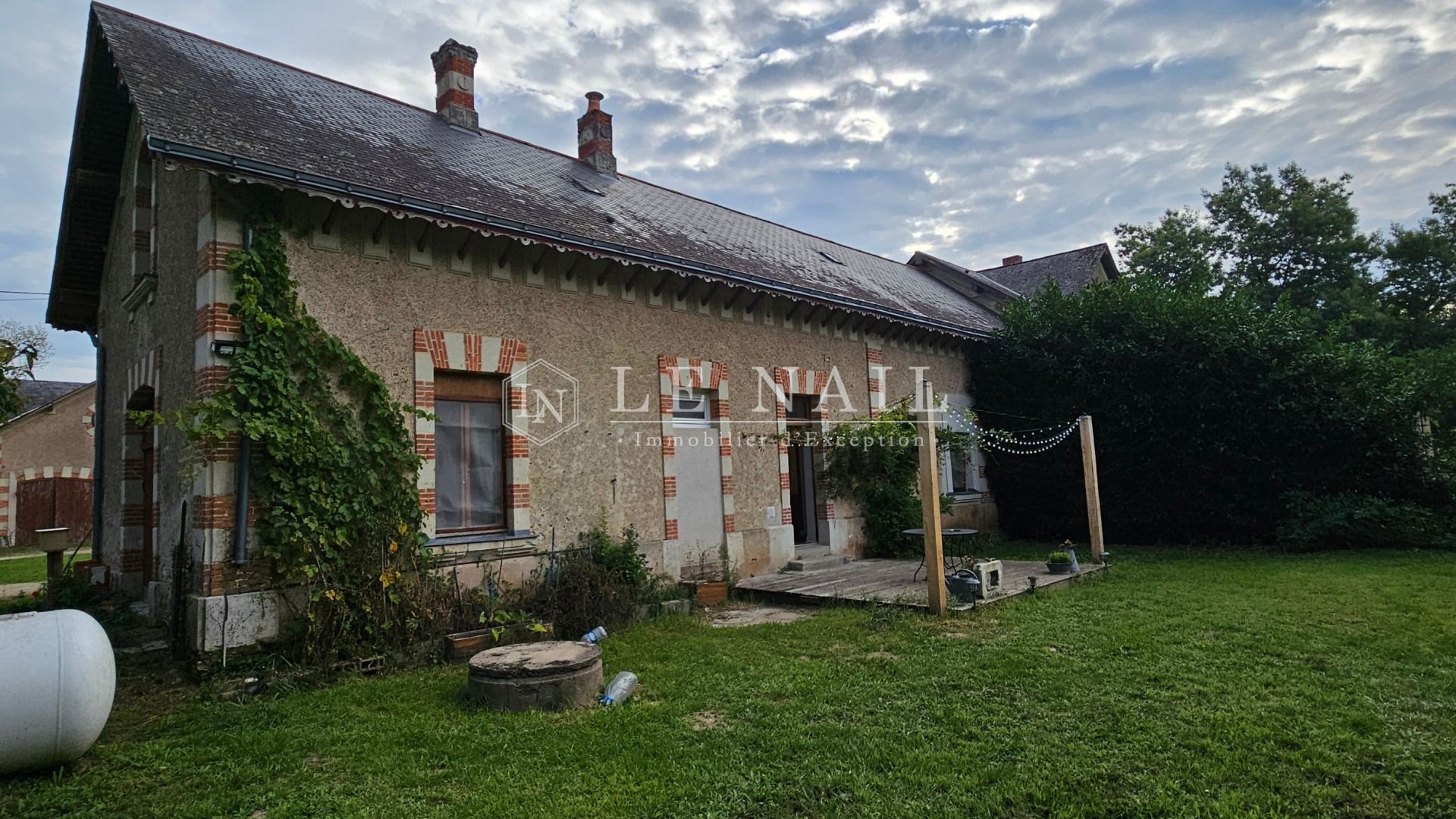 corps de ferme 9 pièces en vente à ANGERS (49000)