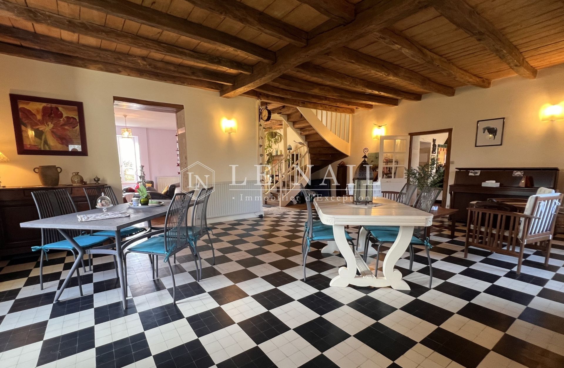 propriété 9 pièces en vente à GENCAY (86160)