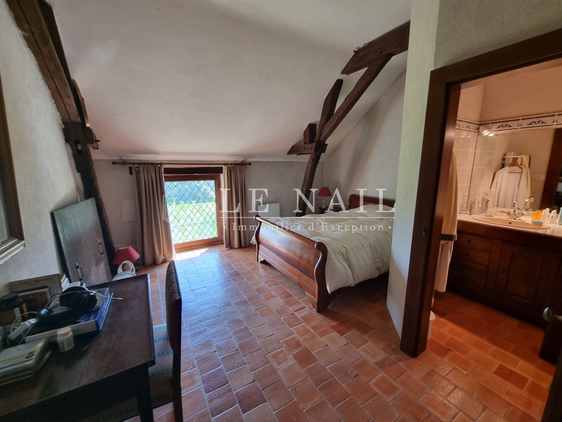 castle 15 rooms for sale on LOCHES (37600)
