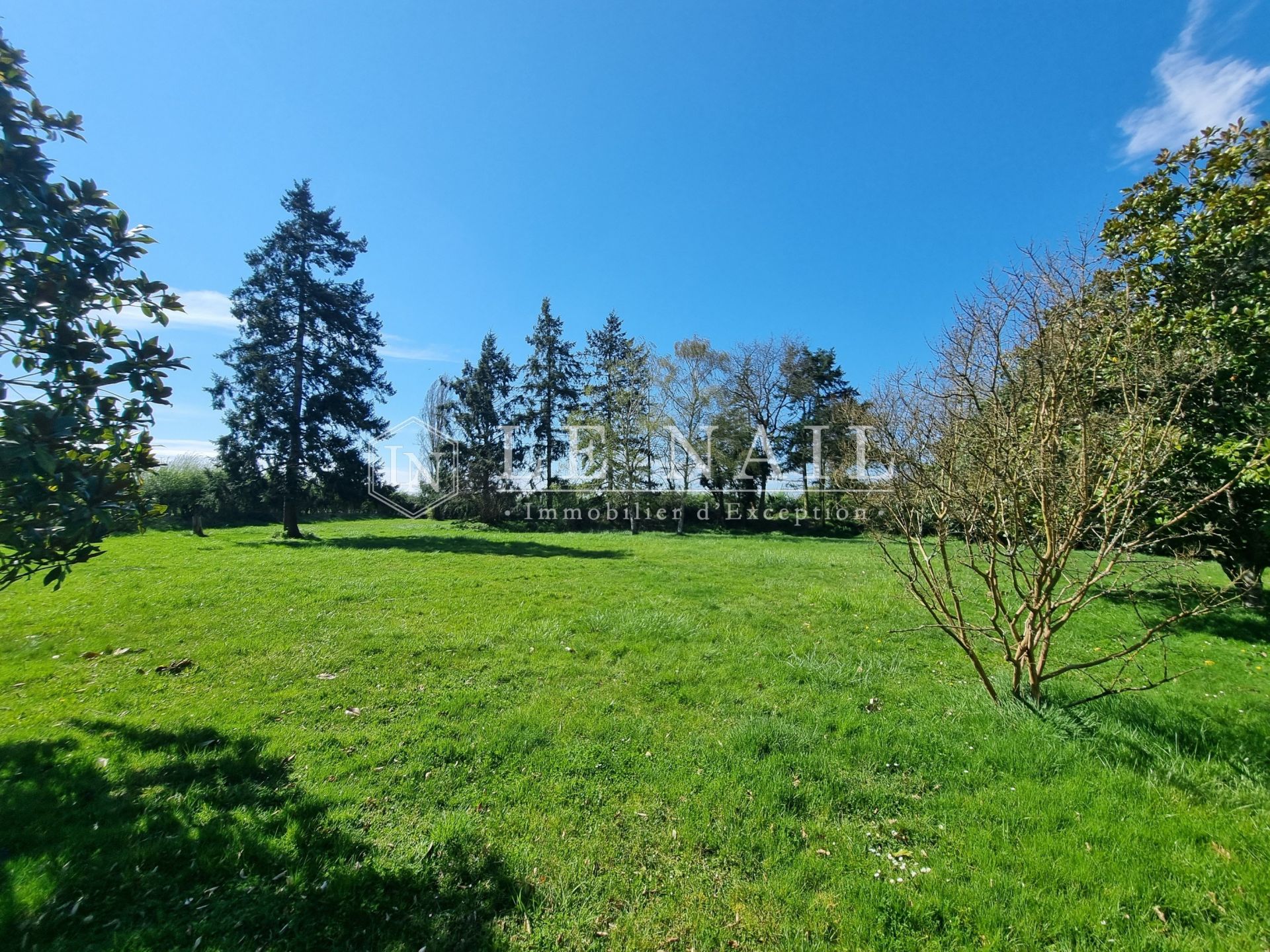 castle 15 rooms for sale on LOCHES (37600)