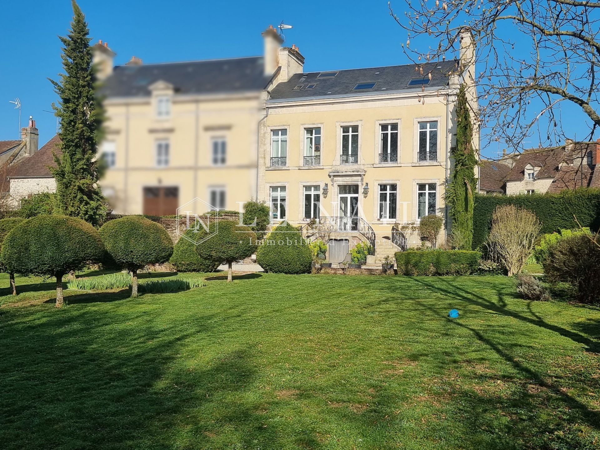hôtel particulier 7 pièces en vente à ALENCON (61000)