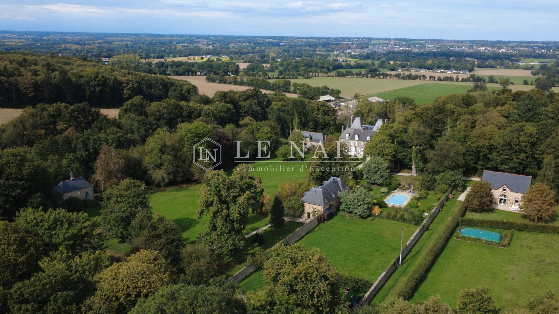 château 26 pièces en vente à COMBOURG (35270)