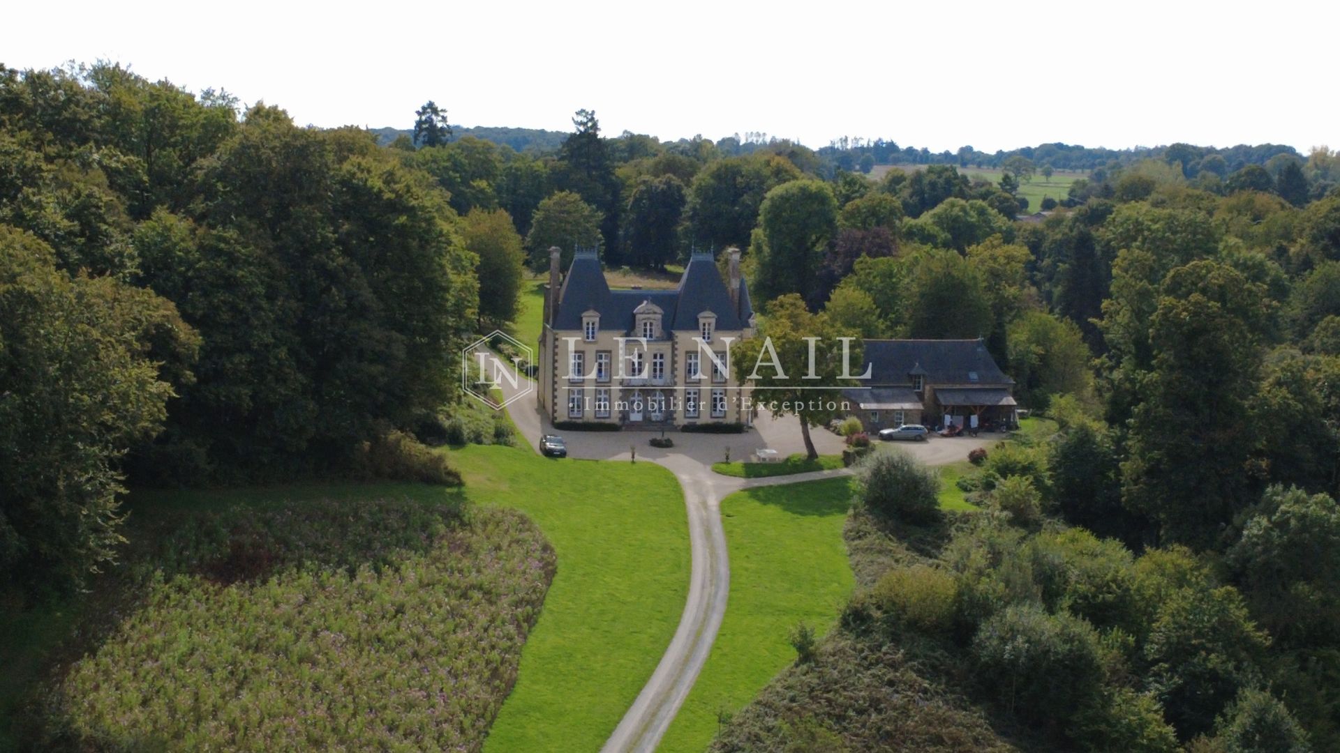 château 26 pièces en vente à COMBOURG (35270)