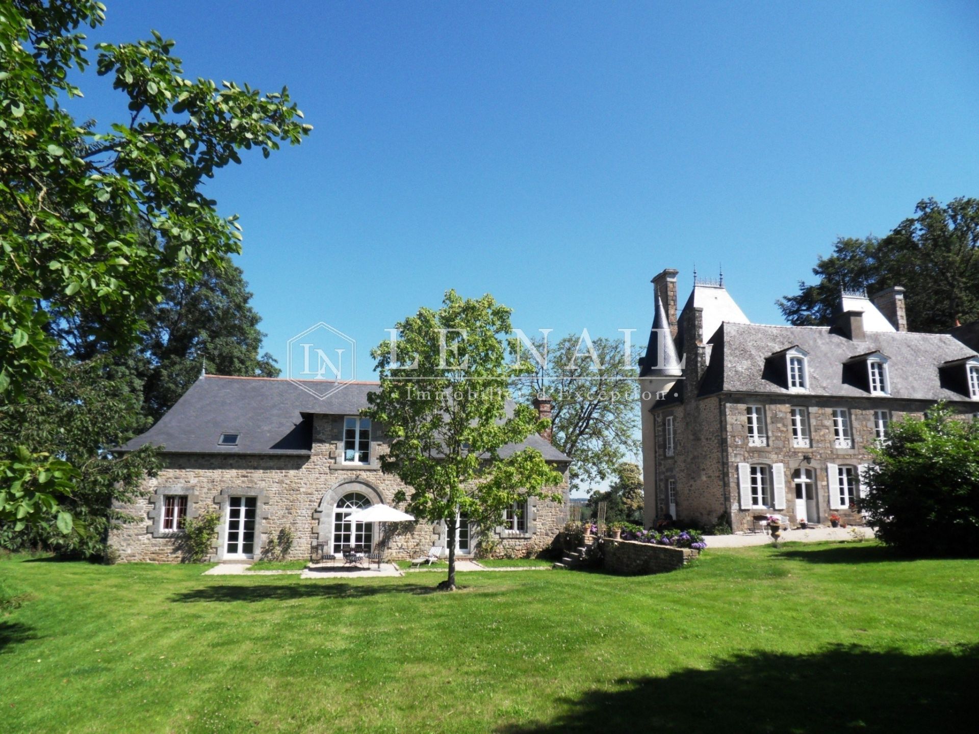 château 26 pièces en vente à COMBOURG (35270)