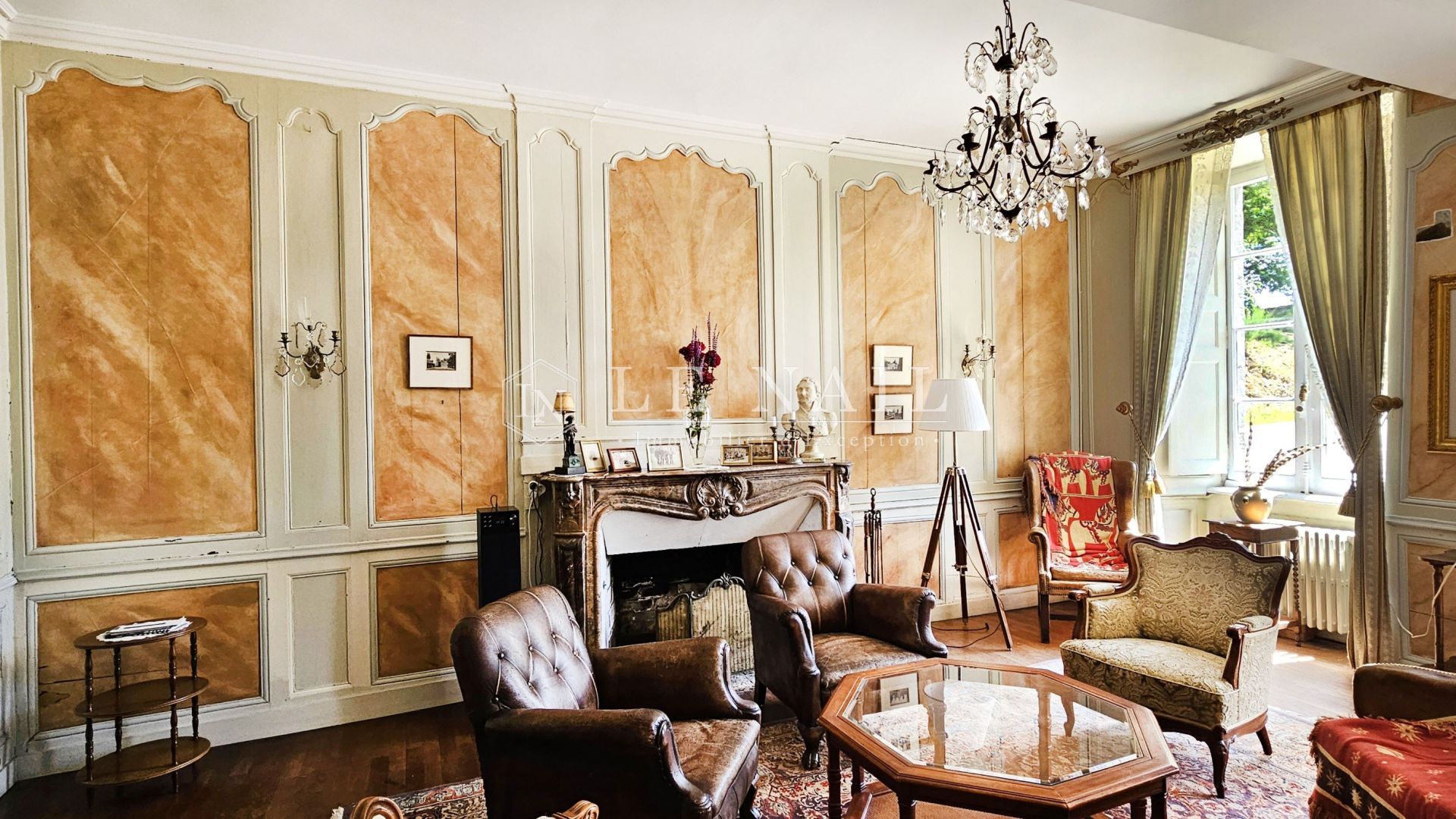 castle 10 rooms for sale on COMBOURG (35270)