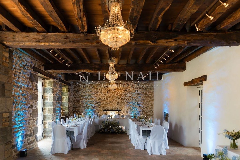 castle 10 rooms for sale on COMBOURG (35270)