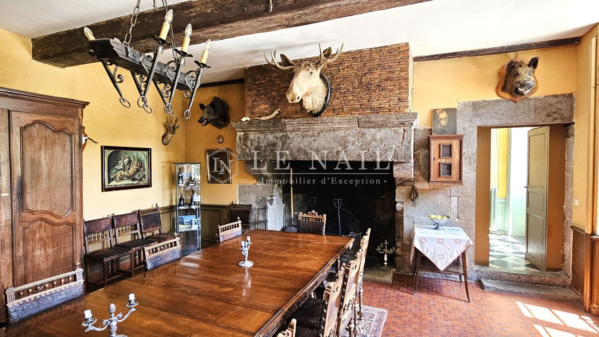 château 26 pièces en vente à COMBOURG (35270)