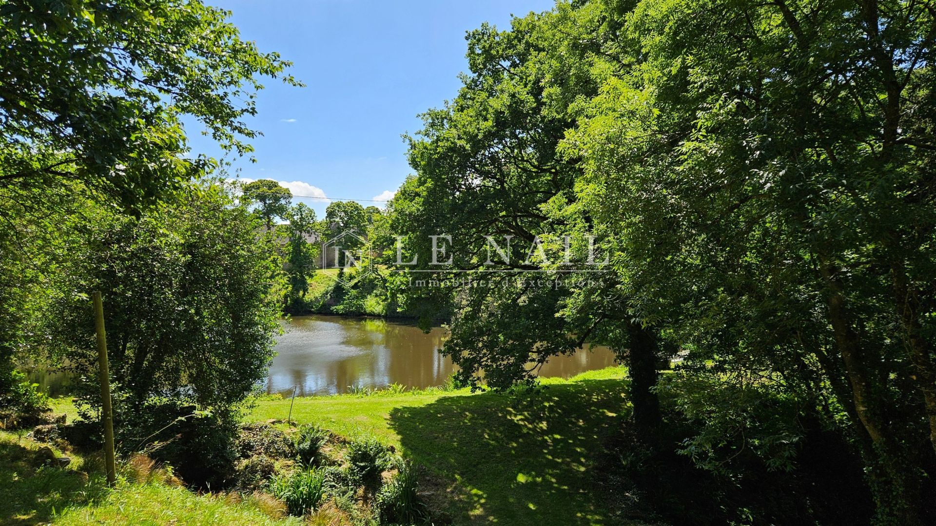 castle 10 rooms for sale on COMBOURG (35270)