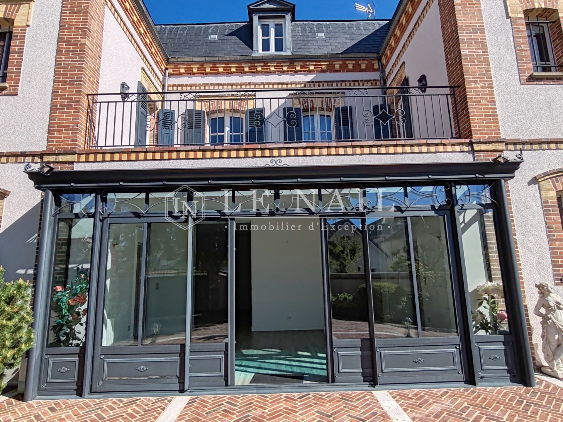 townhouse 10 rooms for sale on CHARTRES (28000)