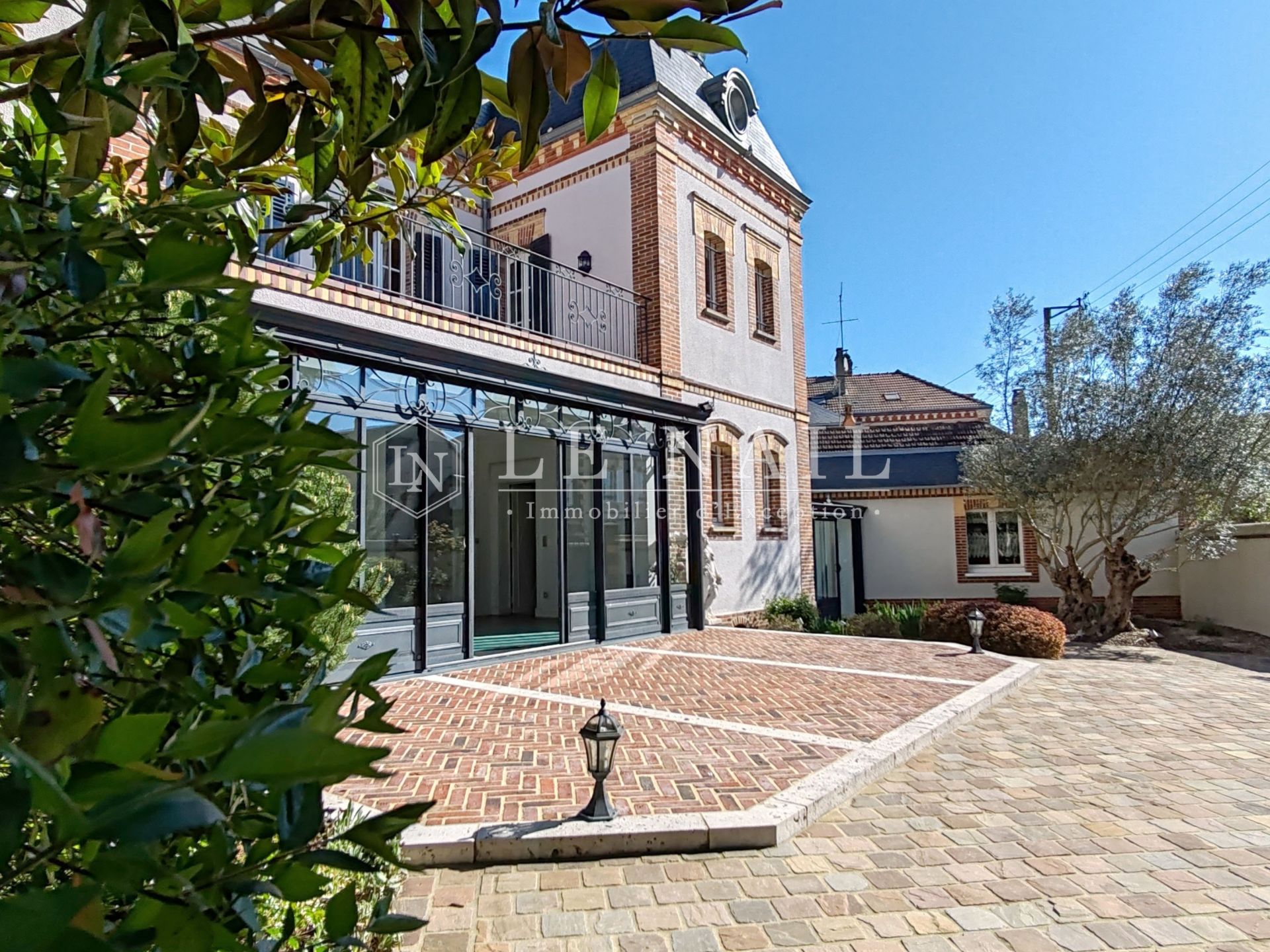 maison de ville 10 pièces en vente à CHARTRES (28000)