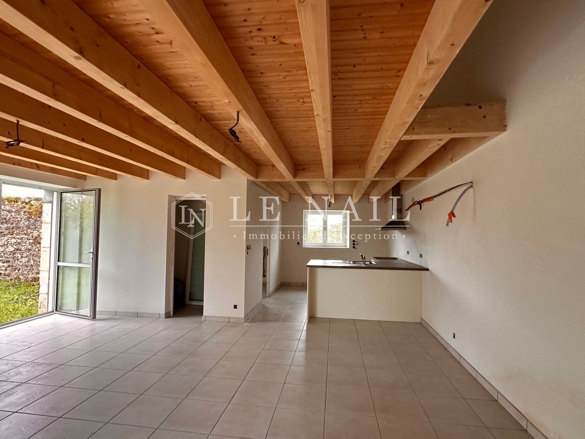 château 12 pièces en vente à STE HERMINE (85210)