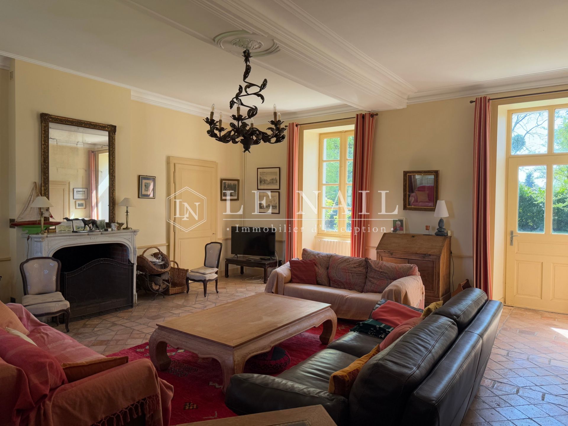 maison de maître 12 pièces en vente à LAVAL (53000)