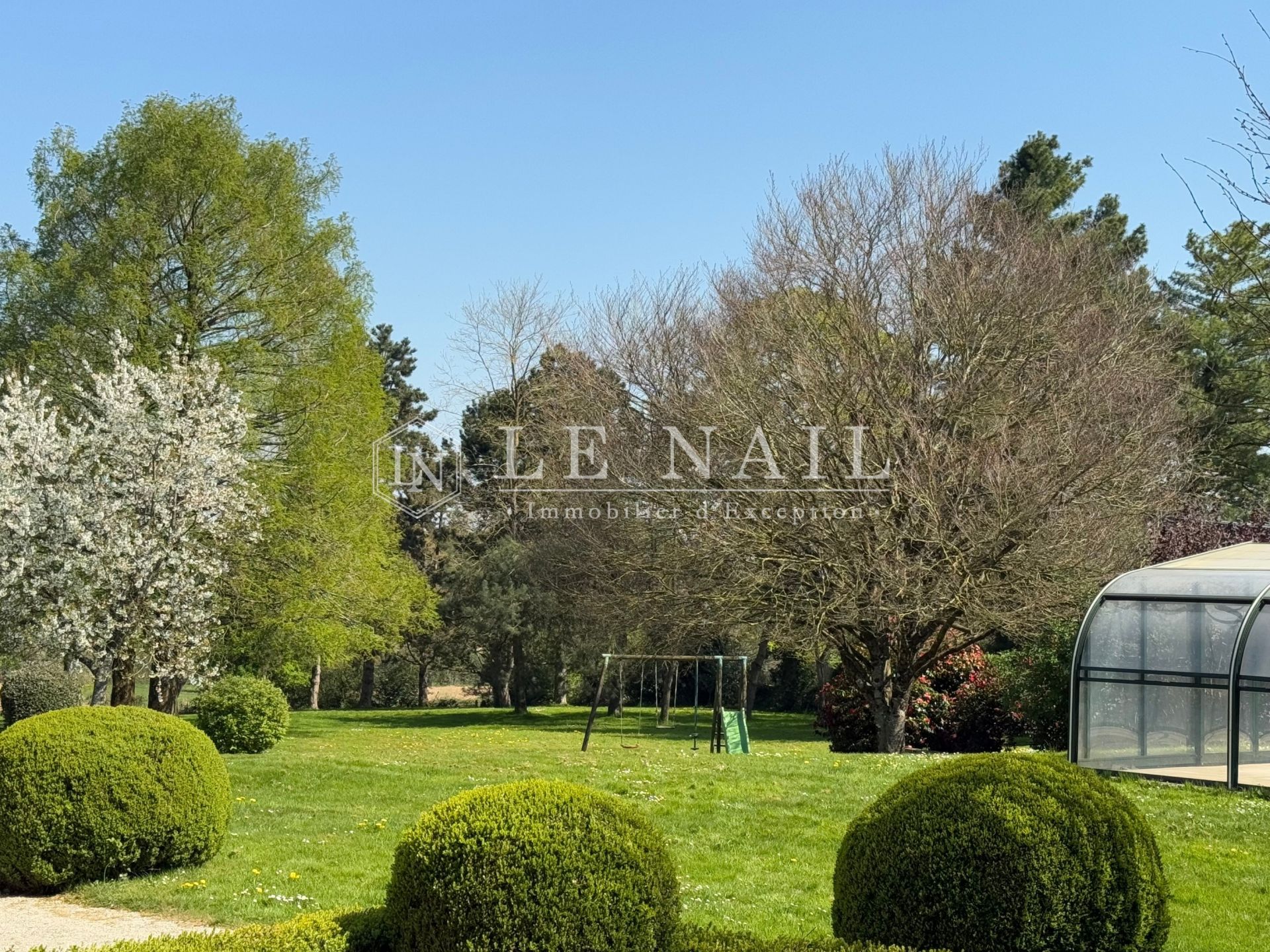 maison de maître 12 pièces en vente à LAVAL (53000)