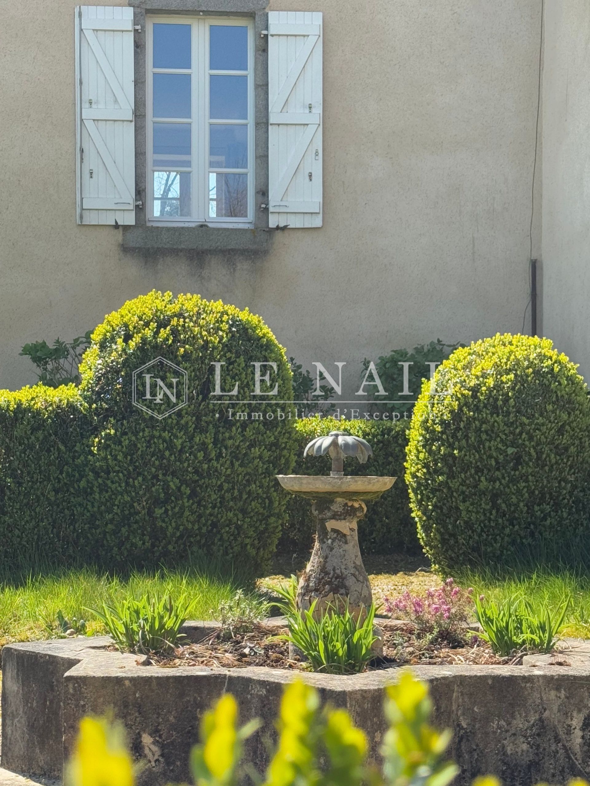 maison de maître 12 pièces en vente à LAVAL (53000)