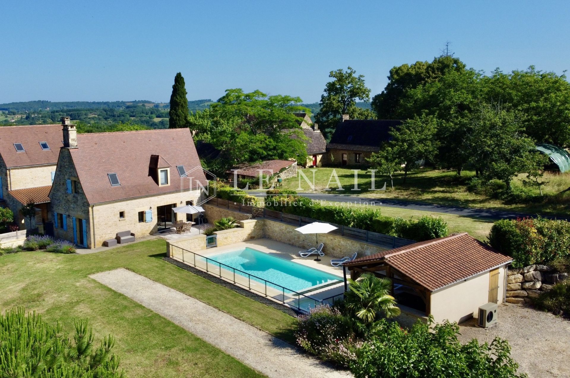 property 21 rooms for sale on SARLAT LA CANEDA (24200)