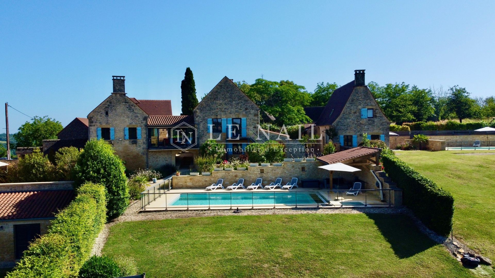 propriété 21 pièces en vente à SARLAT LA CANEDA (24200)