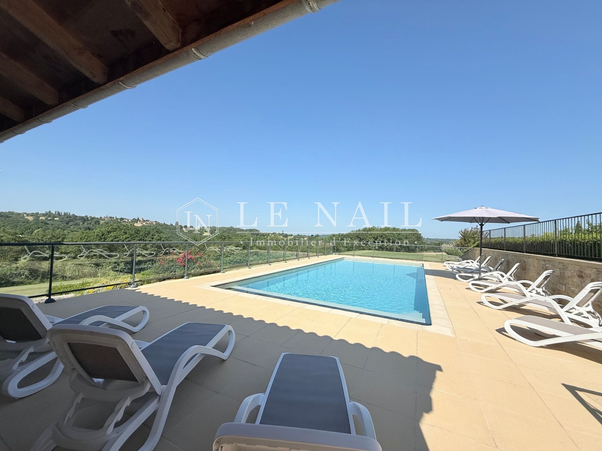 propriété 21 pièces en vente à SARLAT LA CANEDA (24200)