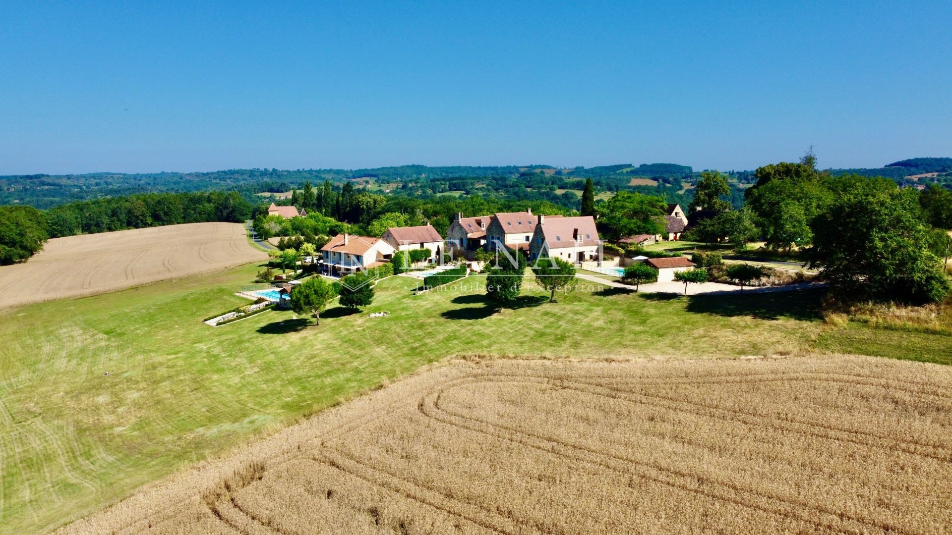 property 21 rooms for sale on SARLAT LA CANEDA (24200)