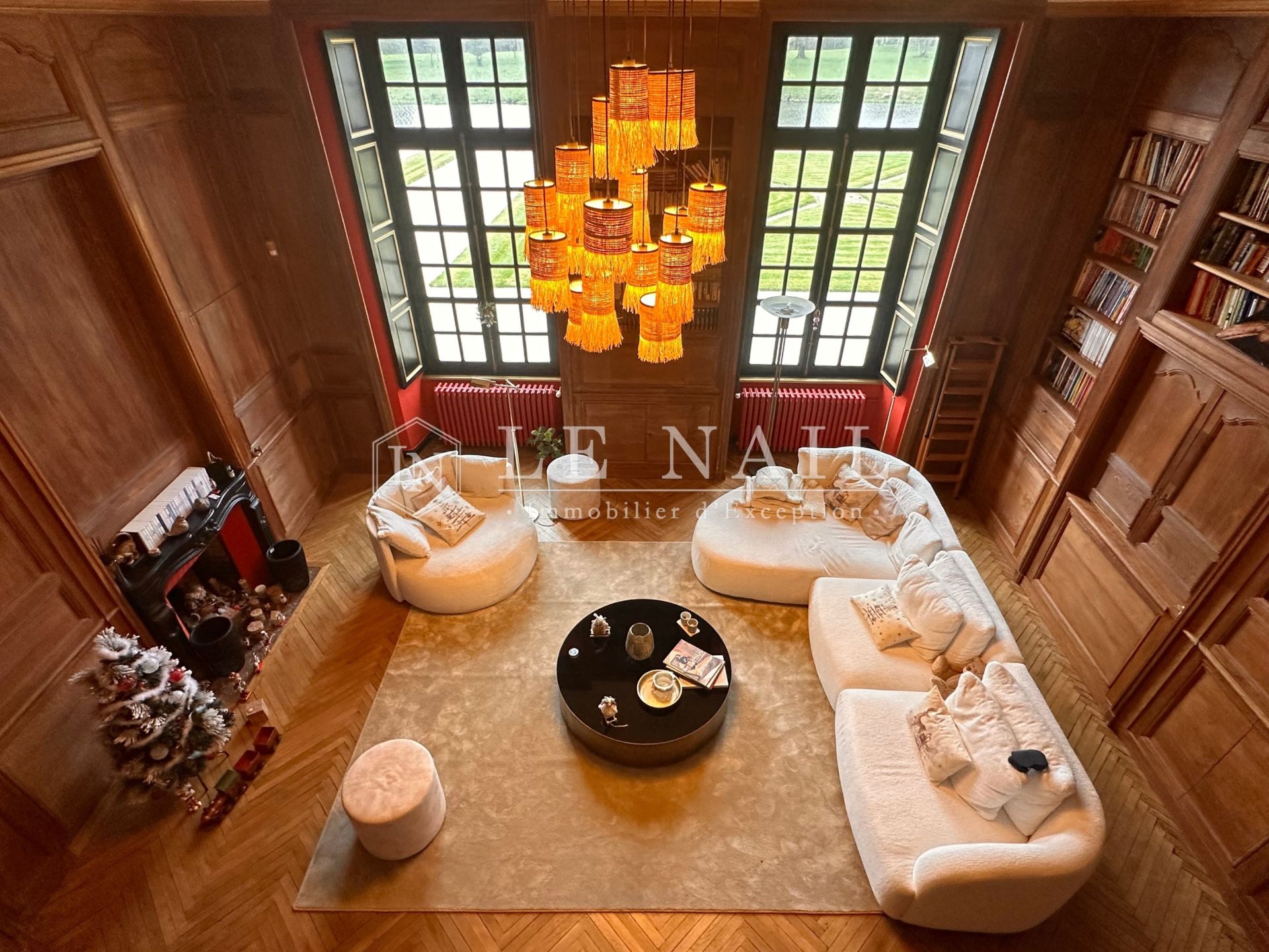 castle 16 rooms for sale on LA ROCHE SUR YON (85000)