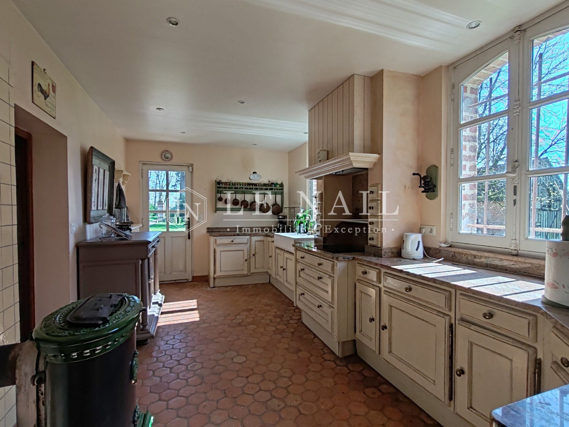manor house 15 rooms for sale on BROU (28160)