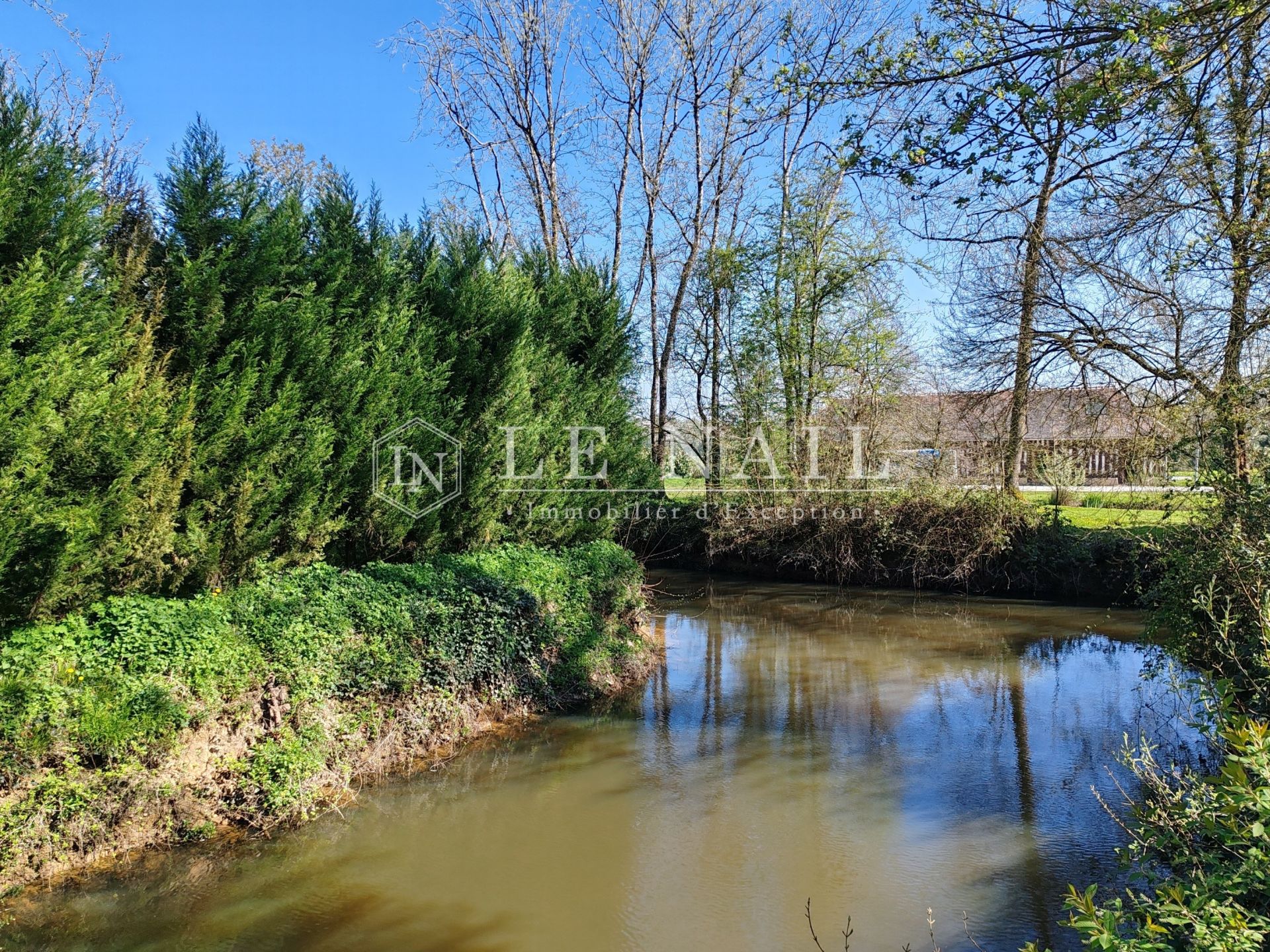 manoir 15 pièces en vente à BROU (28160)